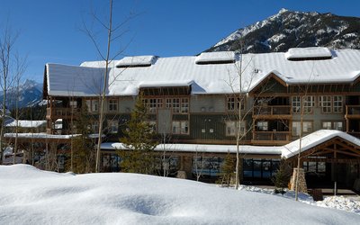 Tamarack Lodge