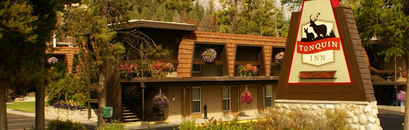 Tonquin Inn
