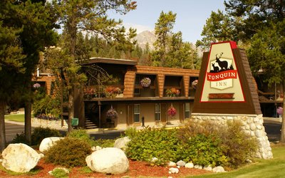 Tonquin Inn